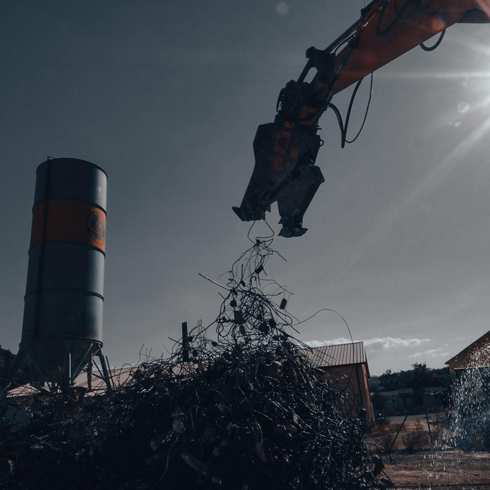 Demolizione edile, recupero, frantumazione e trasformazione di materiali edili di risulta