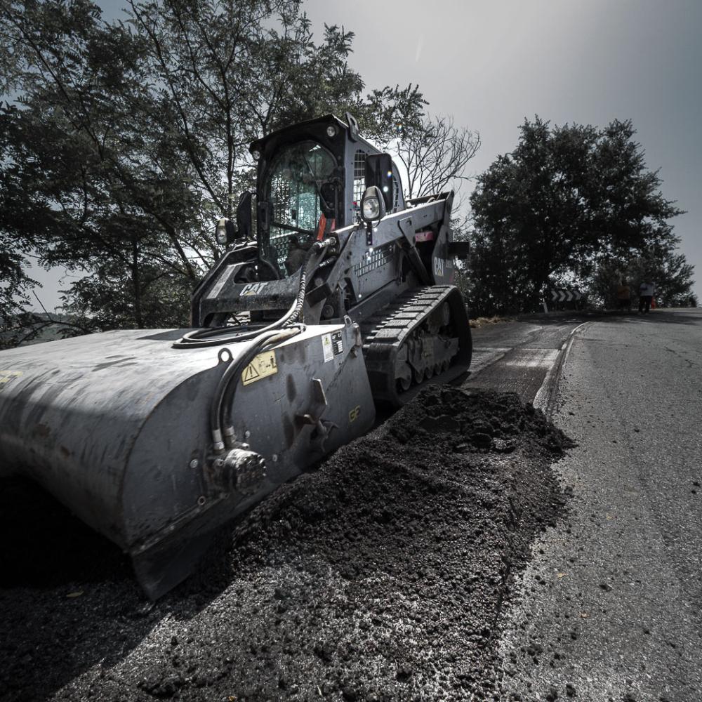 Costruzione e manutenzione delle strade.